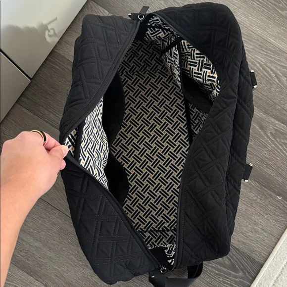 Vera Bradley Black Quilted Travel Bag - Picture 4 of 4